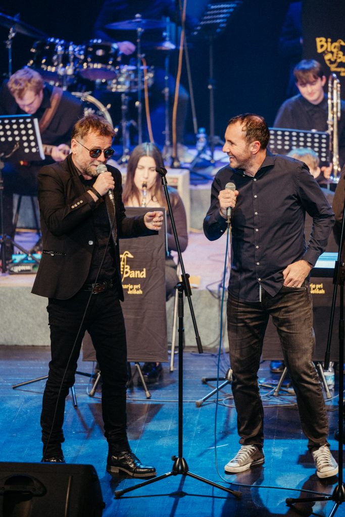 Bigband 122 683x1024